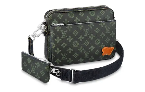 LOUIS VUITTON Messenger Crossbody Bags