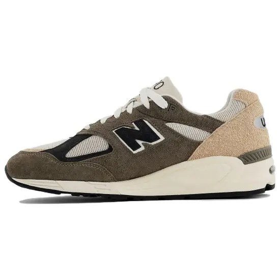 New Balance Made In USA 990v2 Sneakers