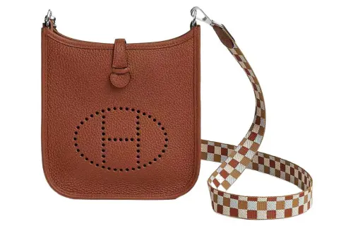 HERMES Evelyne Clemence Bullock Leather Crossbody Bag, Shoulder Bag 16 Women's