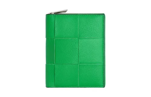 Bottega Veneta Lambskin With Calfskin Card Holder, Wallet Men's Green