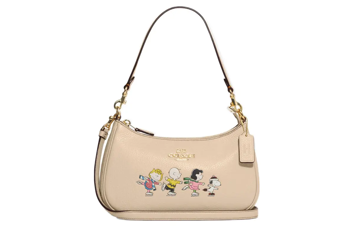 COACH Peanuts Snoopy Collaboration Teri Pebble Cow Leather Shoulder Bag, Handbag, Shoulder Bag Women's Ivory White