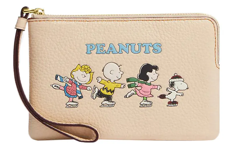 COACH X Peanuts Snoopy Collaboration Wristlet Pebbled Leather Wrist Bag Clutch Small Women's Ivory White