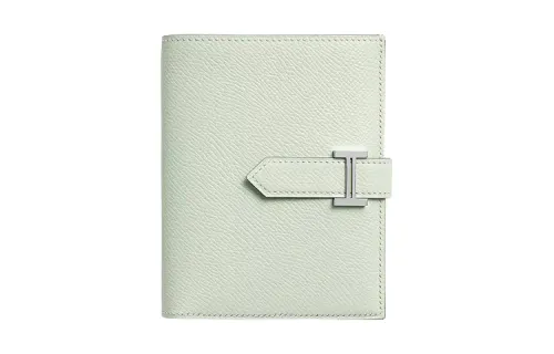 HERMES Bearn Epsom Calfskin Card Holder, Wallet Regular Women's 0S Vert Fizz Bubble Green