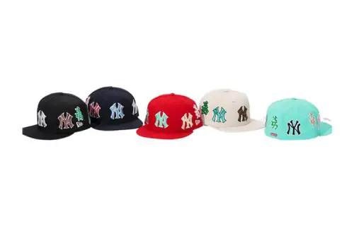 Supreme New York Yankees Kanji New Era Fitted Hat