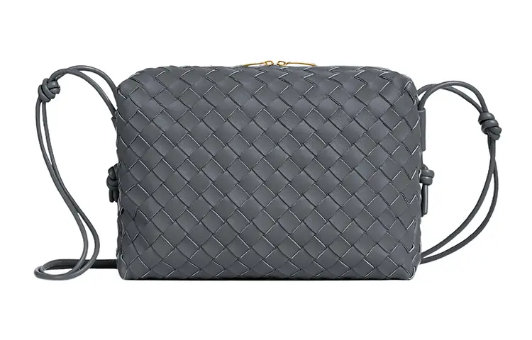 Bottega Veneta Loop Leather Camera Bag Storage Bag Handheld Shoulder Bag Medium Women's Gray