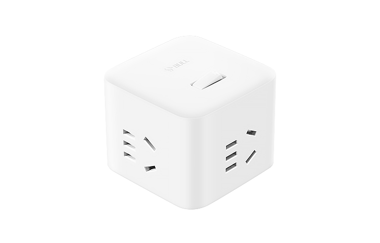 BULL smart power strip 2500W 4-pin wireless magic cube socket GNV-UEB04W