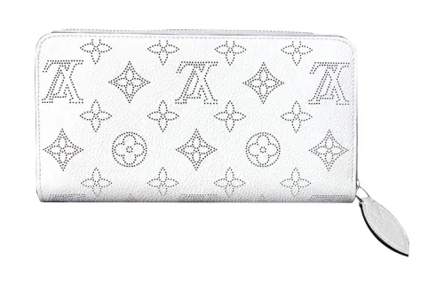LOUIS VUITTON Zippy Wallets