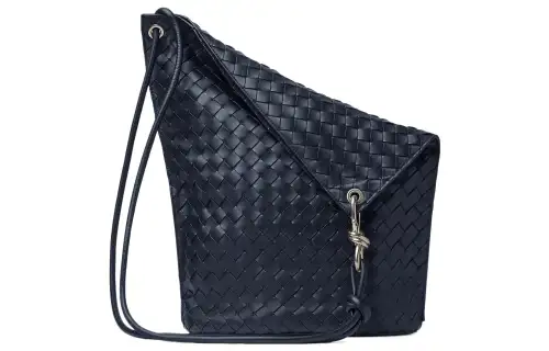 Bottega Veneta Knot Bucket Bag Medium Intrecciato Space