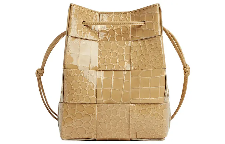 Bottega Veneta CASSETTE Crossbody Bags