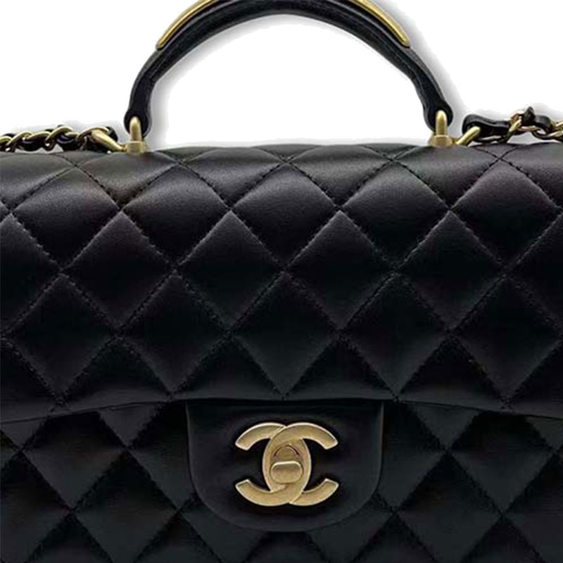 CHANEL 22B MINI CF