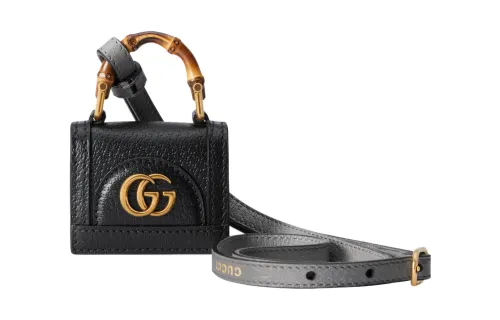 GUCCI Diana Leather Earphone Case Women's Black