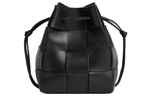 Bottega Veneta Crossbody Bucket Bag Small Intreccio Black