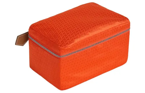 HERMES Travelsilk Silk, Bareina Calfskin Storage Bag Men's Poppy Orange
