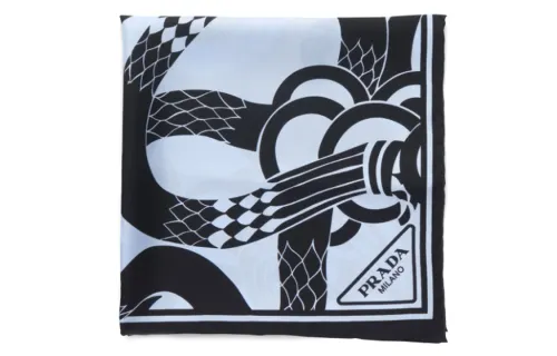 【Previous Season】snake-printed silk scarf