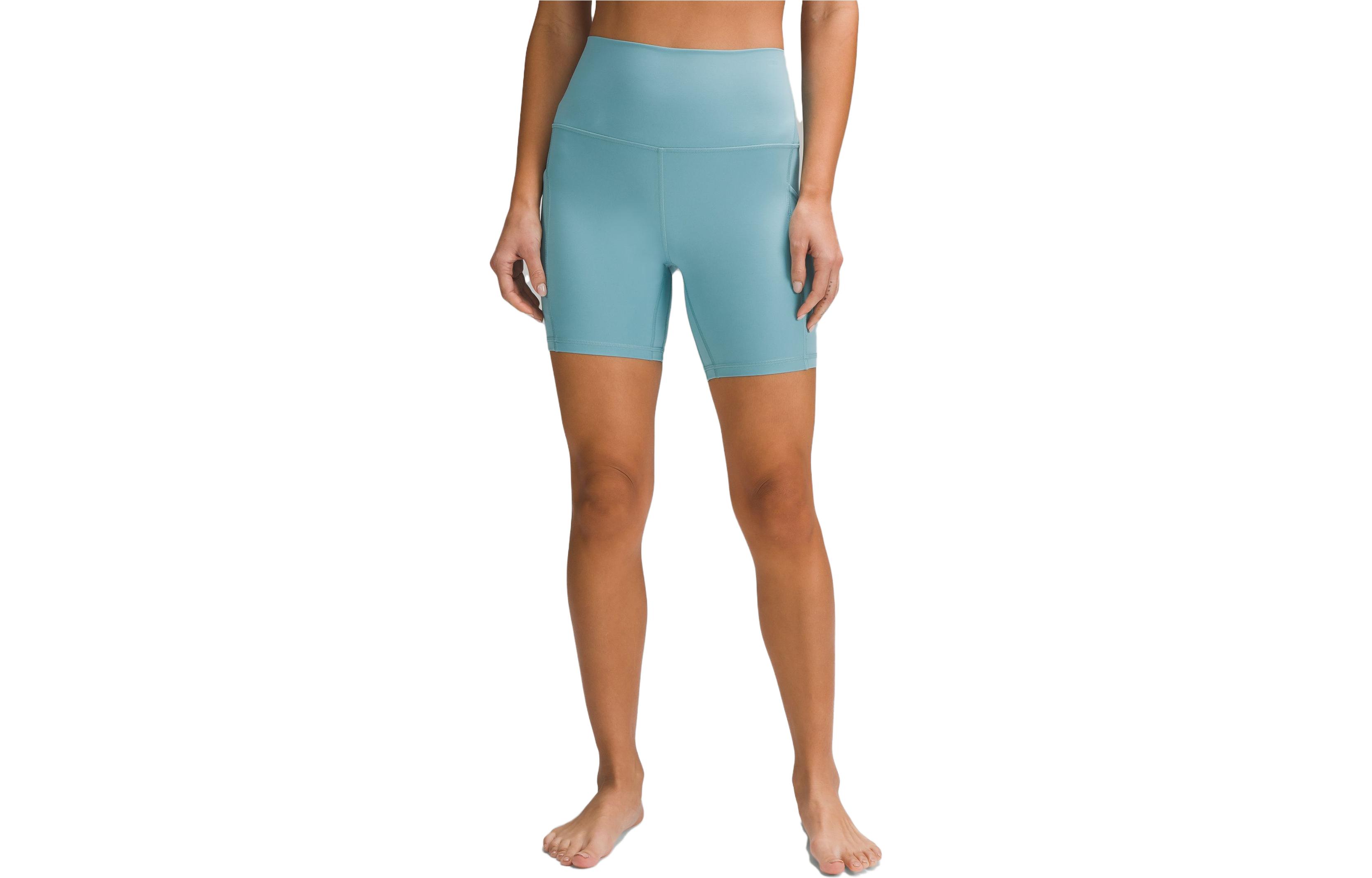 Спортивная одежда lululemon