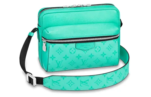 LOUIS VUITTON Outdoor Messenger Miami Green