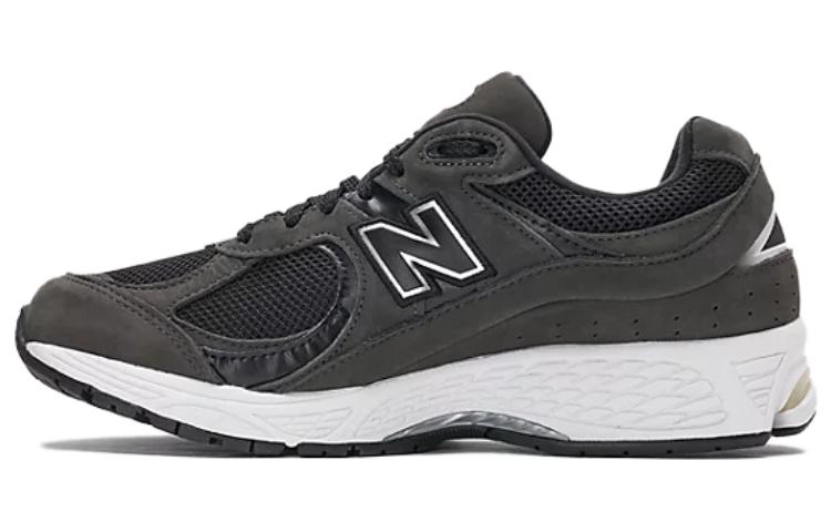 New Balance NB 2002R