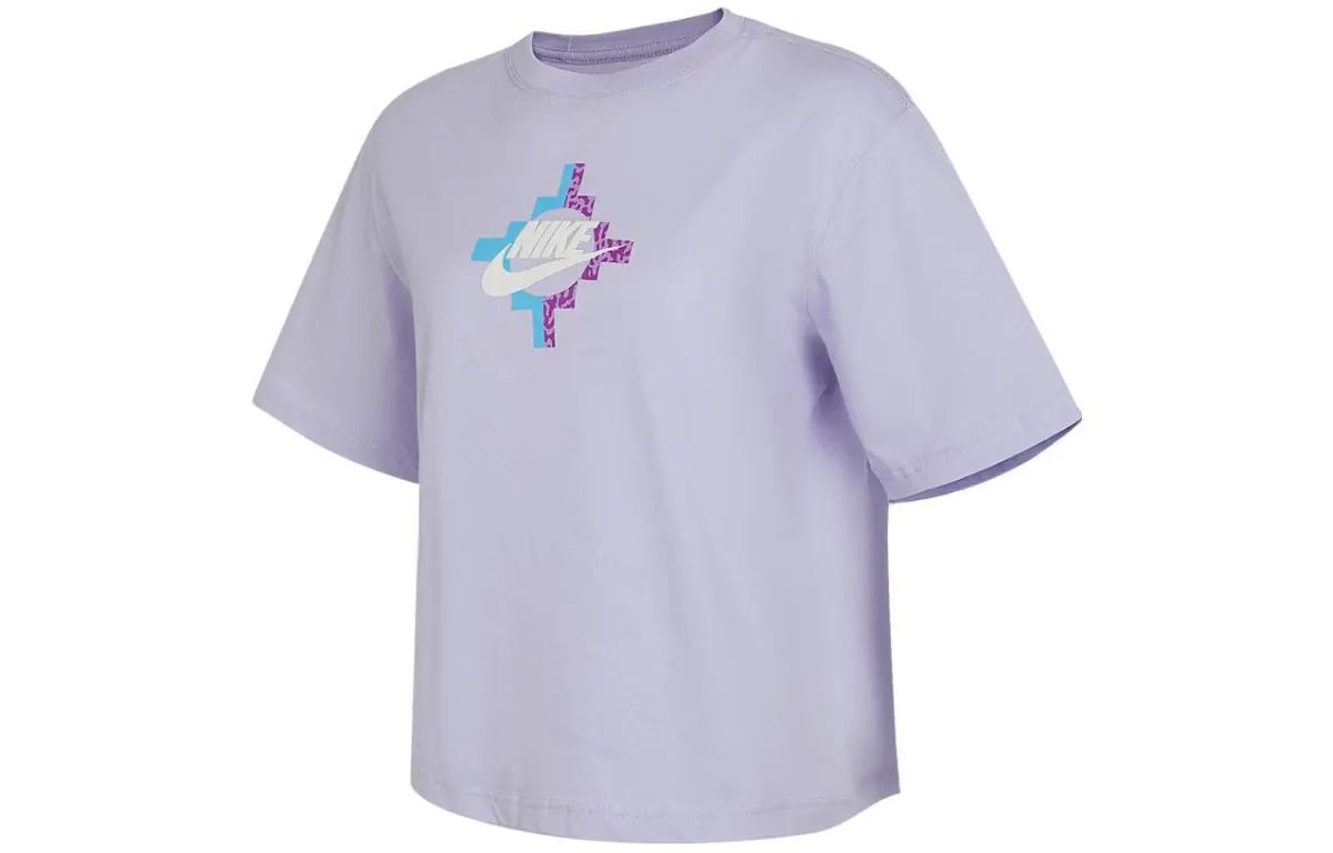 Nike Women'ss Letter Print Logo Classic Cropped Crewneck T-Shirt Purple