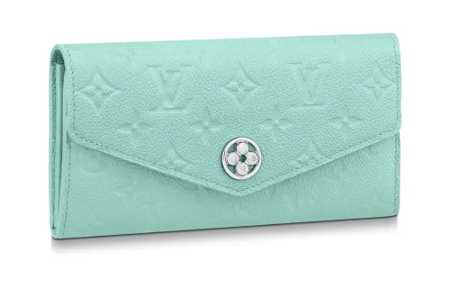 LOUIS VUITTON Sarah Grain Embossed Cow Leather Wallet Women's Macaron Green