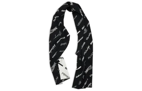 Logomania intarsia scarf