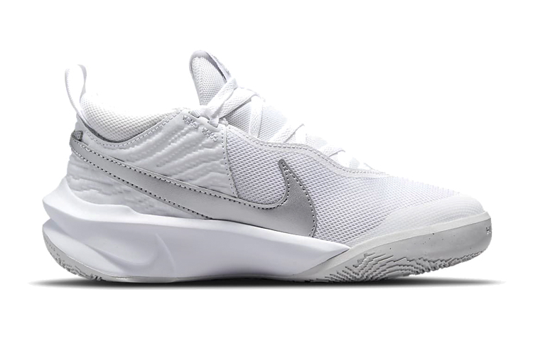 Nike Team Hustle D 10