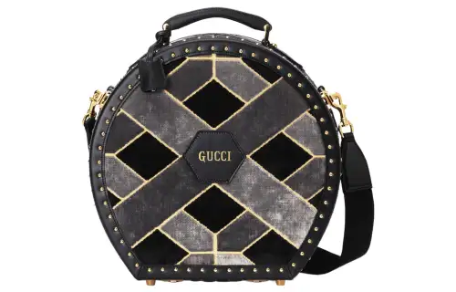 GUCCI Velvet Hat Storage Box, Handbag, Shoulder Bag, Crossbody Bag Storage Box Small Women's Gray/Black
