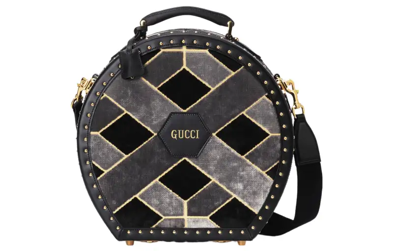 GUCCI Velvet Hat Storage Box, Handbag, Shoulder Bag, Crossbody Bag Storage Box Small Women's Gray/Black