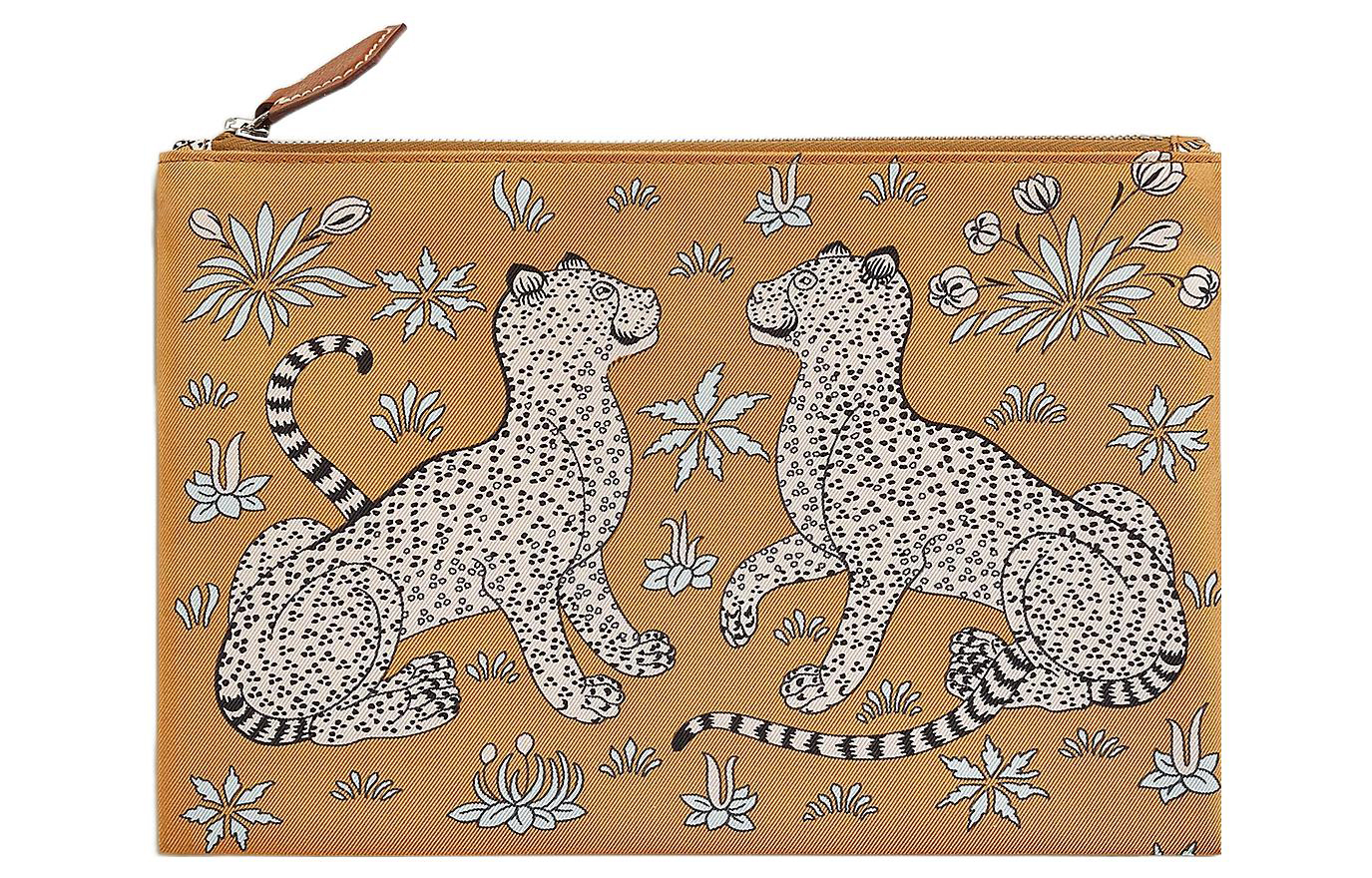 HERMES Silky Pocket Epsom Calfskin Makeup Bag Women's Sandy Beige & Chalk White & Gold