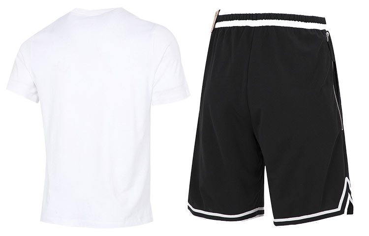 Nike Casual Sportswear Men’s Crew Neck Moderate