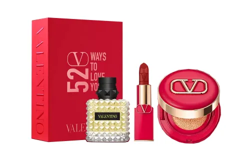 Valentino Valentino, fashionable lipstick, soft heel, perfume, fresh gift box