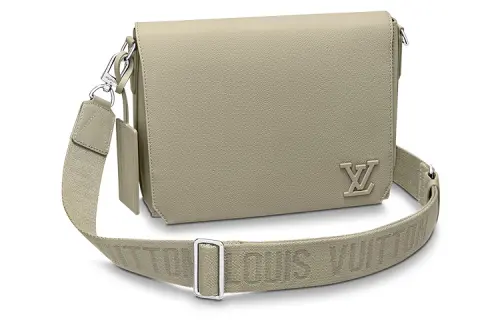 LOUIS VUITTON Takeoff Messenger