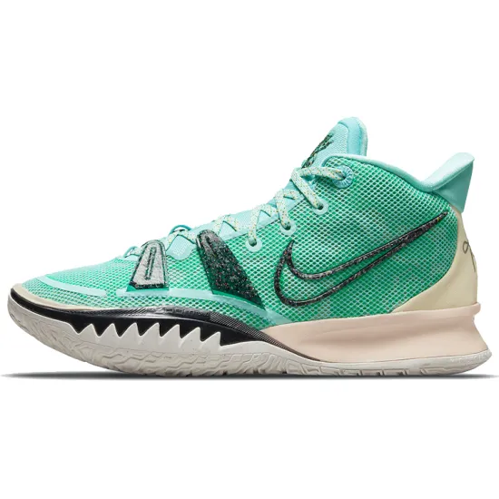 Nike Kyrie 7 'Copa'