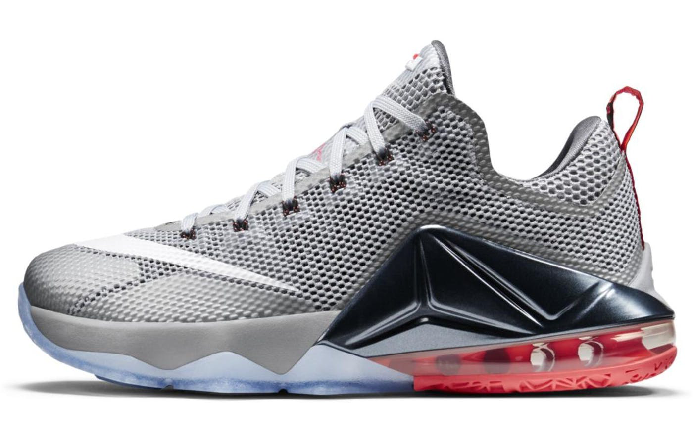 Nike Lebron 12 low Earned