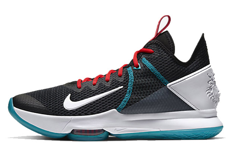 Nike Witness 4