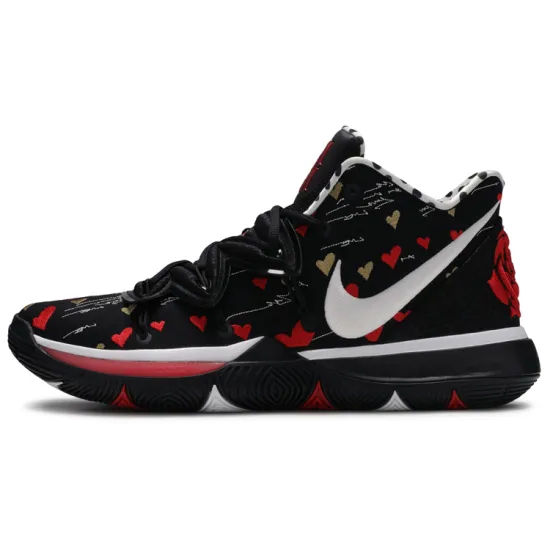 Nike Kyrie 5 Sneaker Room Mom Black