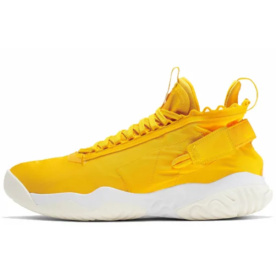 Jordan Proto React University Gold White