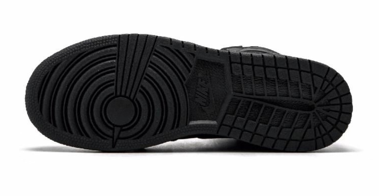 Jordan Air Jordan 1 Retro High OG Essentials Black GS