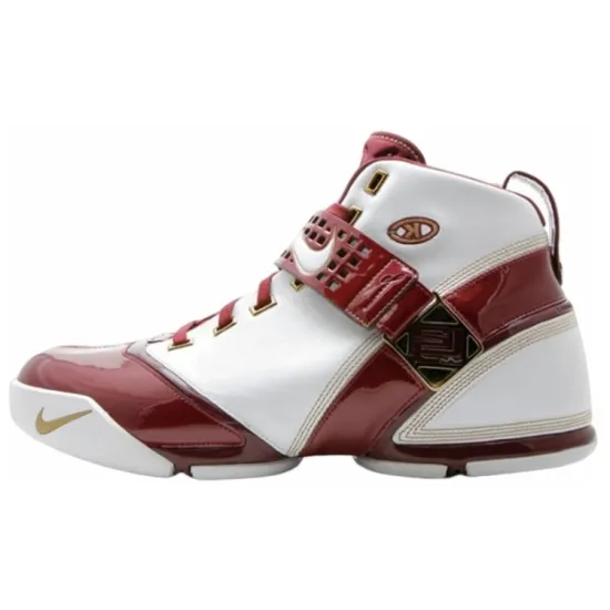 Nike LeBron 5 Christ The King Home