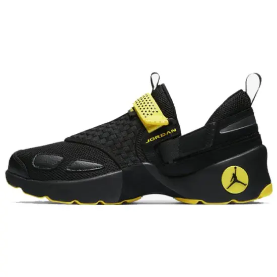JORDAN Trunner Lx Thunder