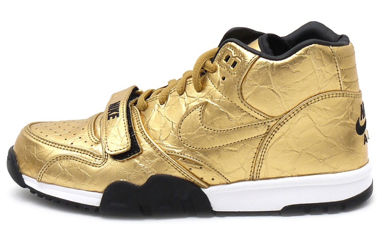 Nike Air Trainer 1 Super Bowl 50