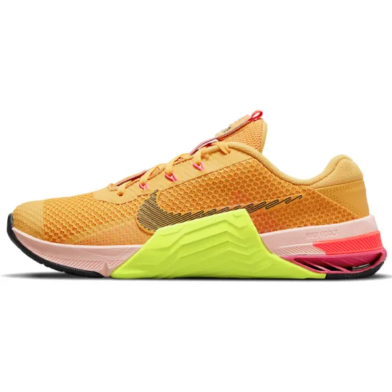 Nike Metcon 7 'Pollen/Volt/Pale Coral/Black' Sneakers
