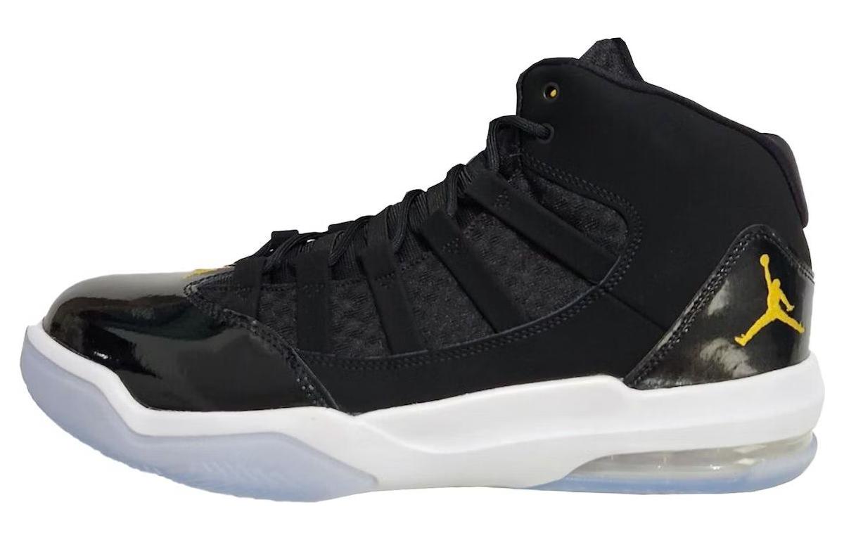 Jordan Max Aura Black Gold