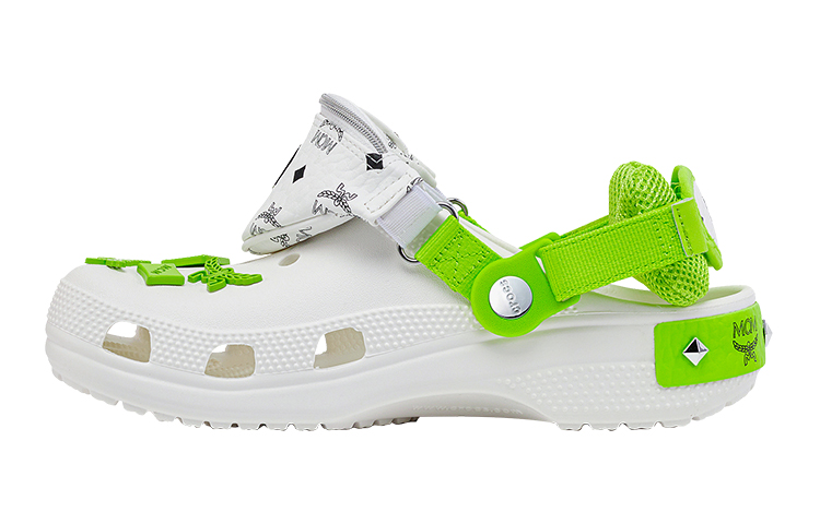 Сандалии и босоножки Crocs