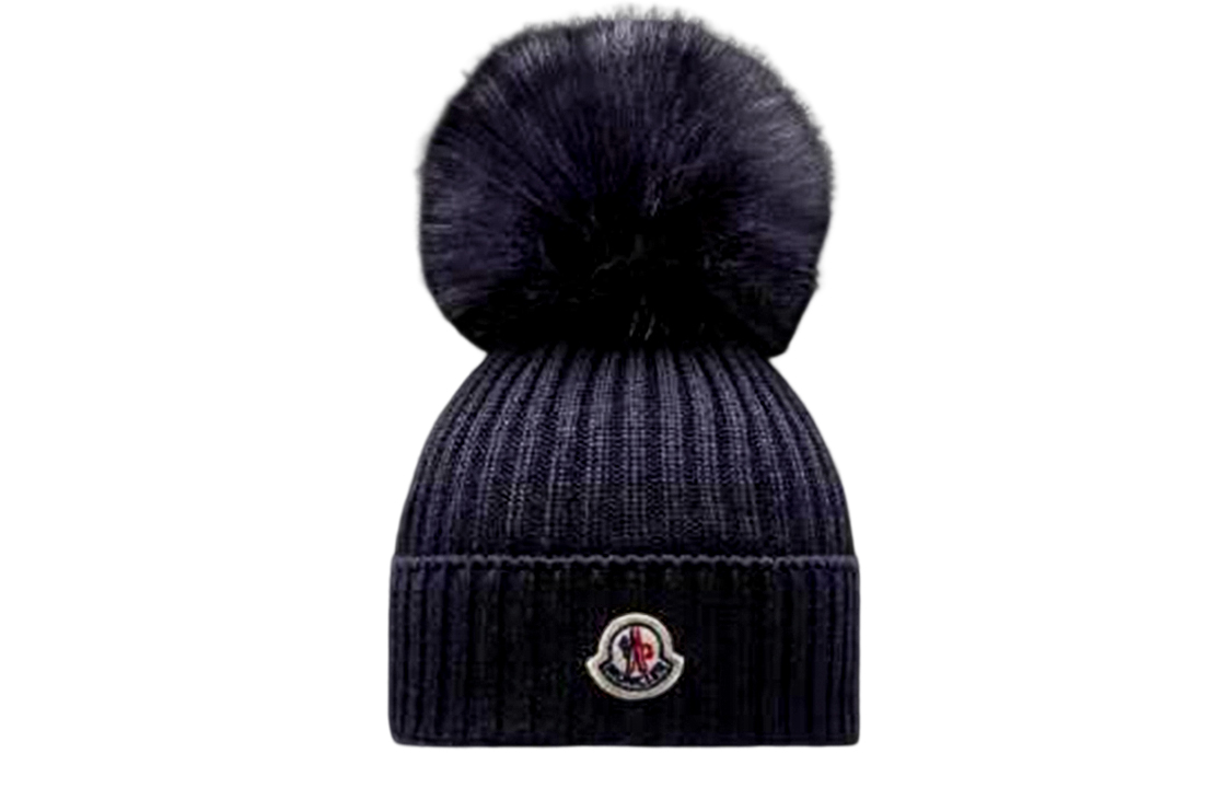 Шапка Moncler с логотипом (черная)