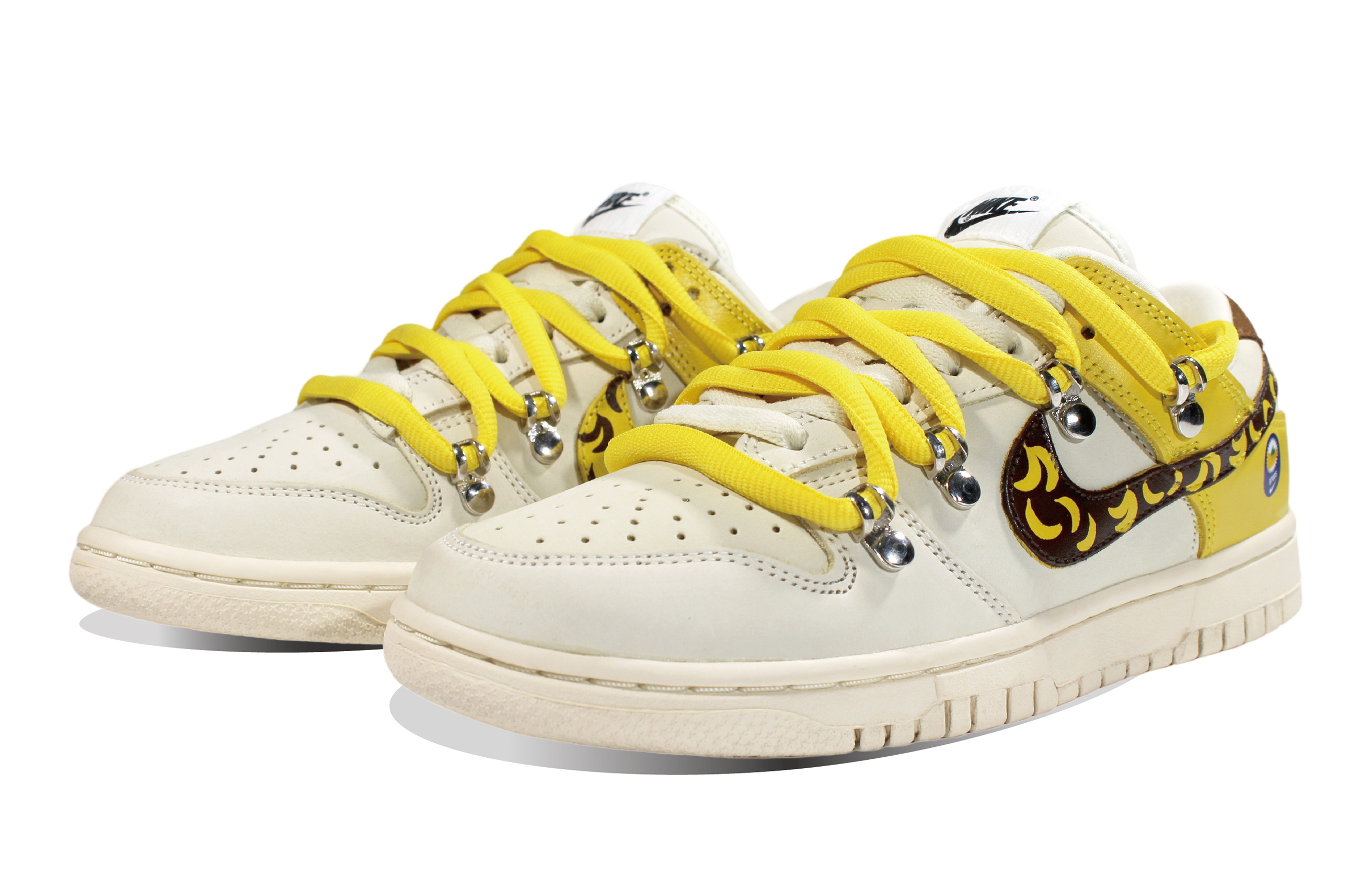 Nike Dunk Low LX "Banana"