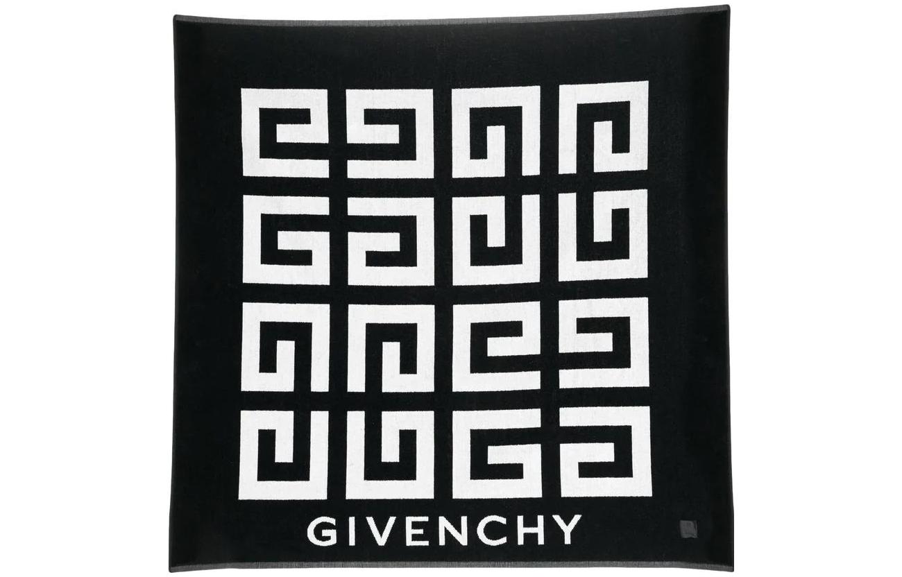 Спортивные товары Givenchy