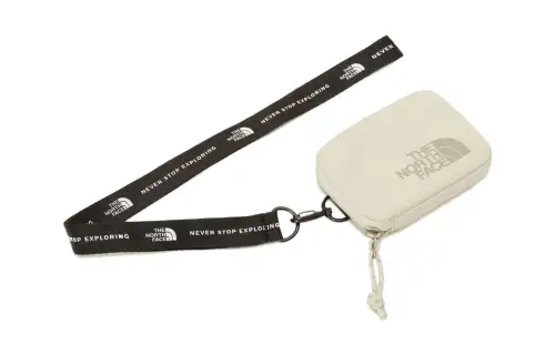 THE NORTH FACE Recycled Material Polyester Halter Coin Purse Mini Unisex Cream