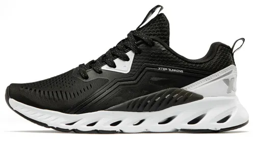 Xtep Hydrogen Wind Technology Lightweight Breathable Sports Shoes Black and White Women's Model