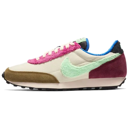 Nike Daybreak Fur Pack Fossil Cactus Flower Women's