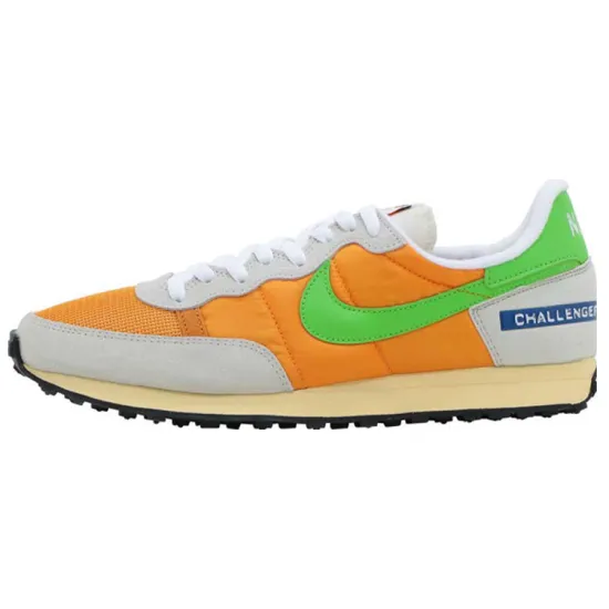 Nike Challenger OG Label Maker Kumquat
